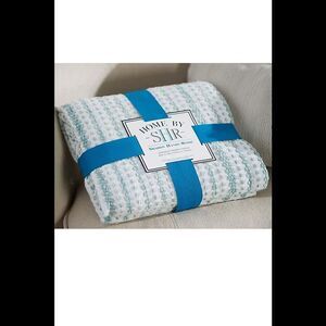 Home by SHR 60" x 70" Oversized Chenille Ribbed Throw Blue